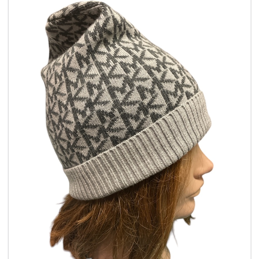 Michael Kors women’s knit stockings cap grey beanie logo